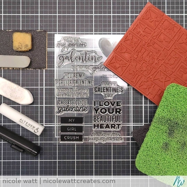 Supplies for conditioning rubber and photopolymer stamps